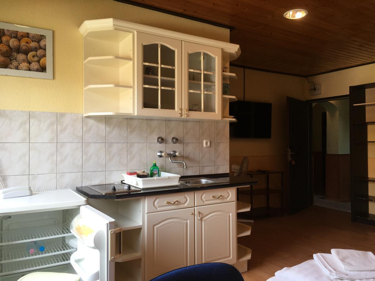 M7 - 129 Km Apartmanhaz Appartement Balatonszárszó Kamer foto