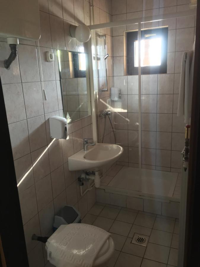 M7 - 129 Km Apartmanhaz Appartement Balatonszárszó Kamer foto