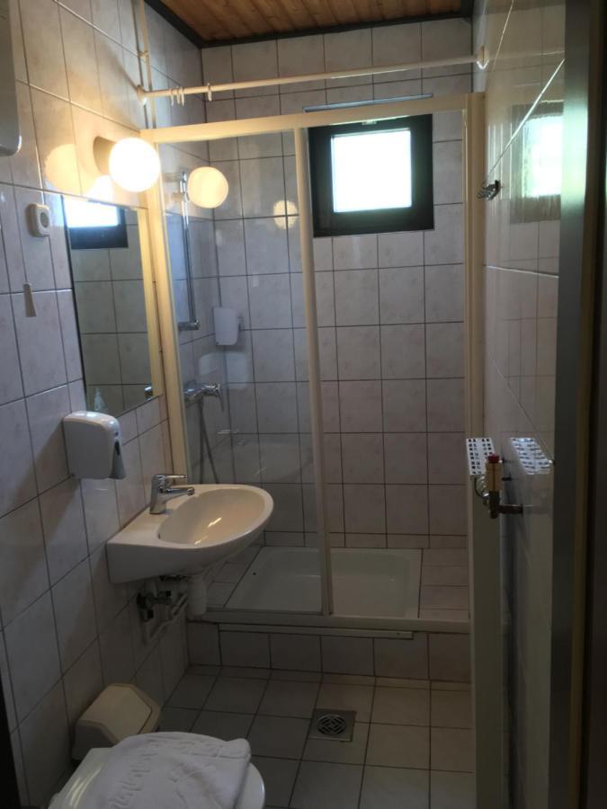 M7 - 129 Km Apartmanhaz Appartement Balatonszárszó Kamer foto